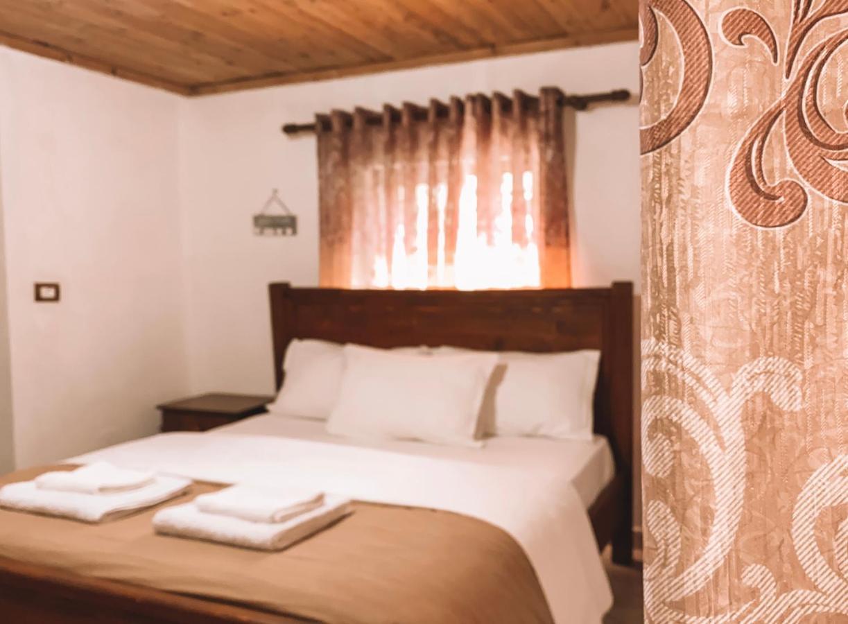 Guesthouse Pashko Theth Exterior foto